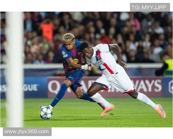 巴萨与巴黎对决裁判争议引发热议球迷怒斥黑哨现象再现