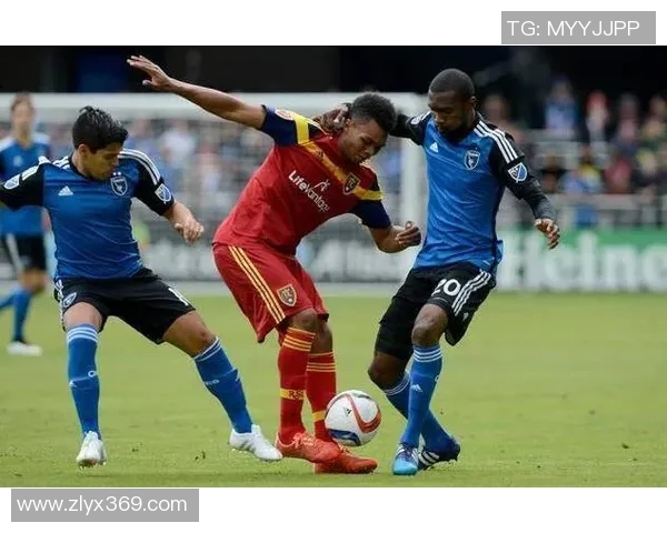 新英格兰革命与圣何塞地震的精彩对决揭示足球战术与团队精神的较量