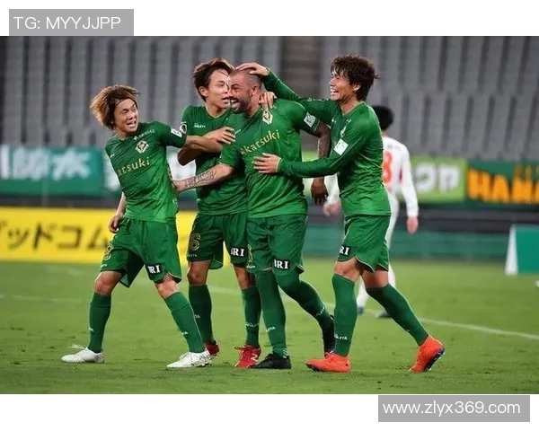 火箭队与尼克斯的激烈对决一触即发精彩赛事即将上演