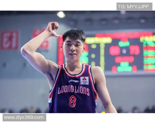 祝铭震的奋斗历程与职业生涯：从新星到行业翘楚的成长之路