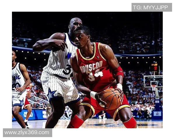 马里汉姆与库普斯的精彩对决揭示了篮球战术的新趋势与未来发展方向