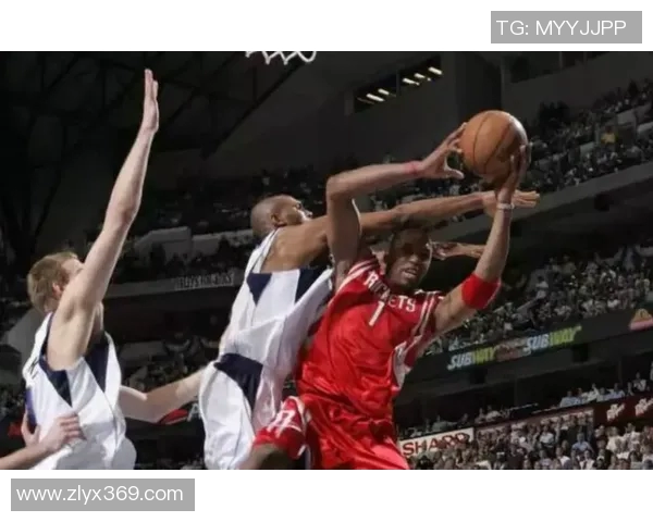 麦迪在对阵小牛的单节狂飙表现震撼全场引发热议