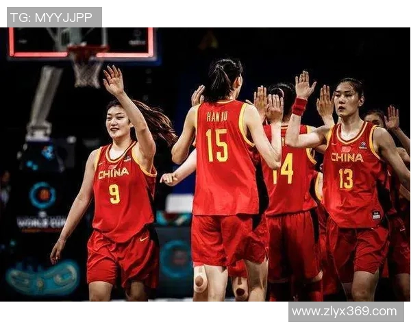 美国女篮与男篮的实力对比与发展历程探讨