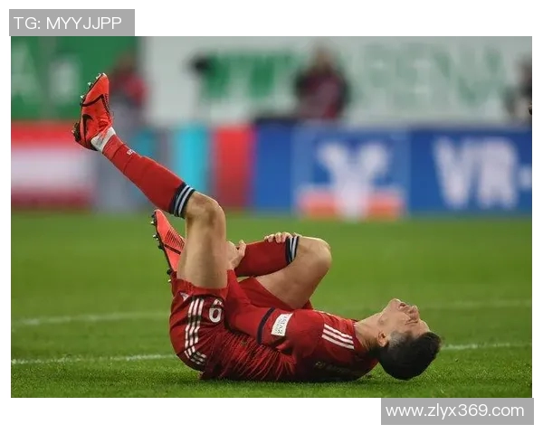 莱万重返安联球场引发拜仁球迷愤怒声讨:背叛与忘恩负义的争议之战 莱万重返安联球场引发拜仁球迷愤怒声讨:背叛与忘恩负义的争议之战