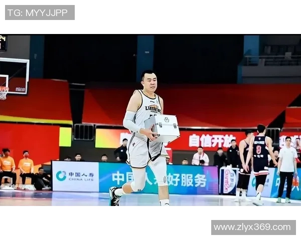 韩德君：从青涩少年到篮球巨星的辉煌历程与背后故事